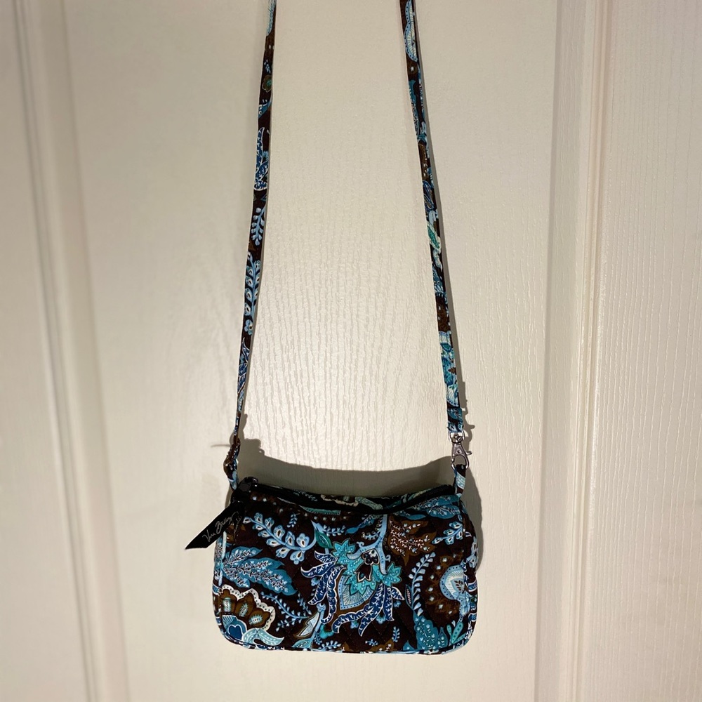 VERA BRADLEY DISCONTINUED PATTERN CROSSBODY PURSE